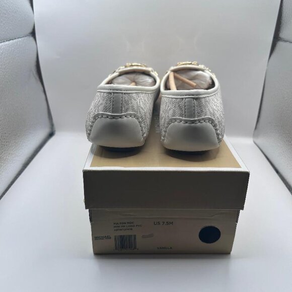 Michael Kors Fulton Moccasin in Vanilla Size 7.5 Gold Metal Accents - Picture 7 of 9